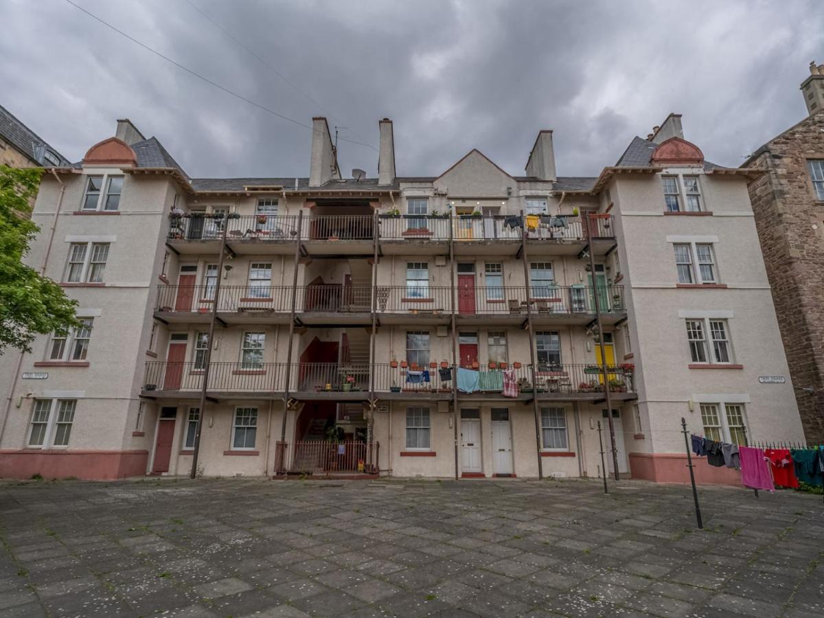 Pass The Keys Central Spacious Flat At Royal Mile Edinburgh Exterior photo